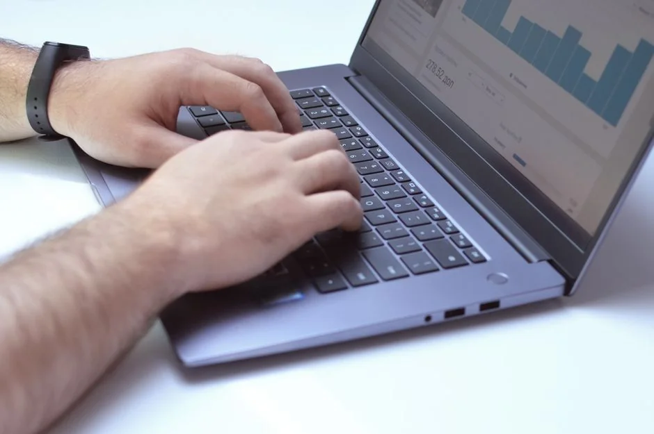 Facebook page of an entrepreneurs social media on desktop and mobile.